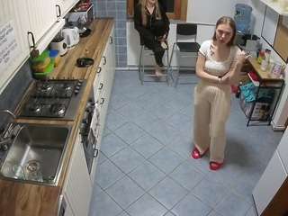 voyeurcam-julmodels-kitchen-2 webcam model stream image