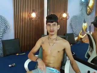 skinny-cute-alyer webcam camsoda model stream image