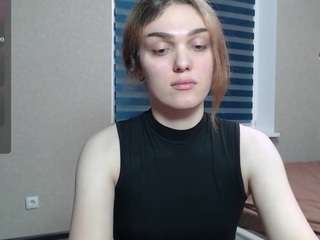 emiliarhodes webcam model stream image