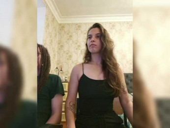 Love_Crew webcam model stream image