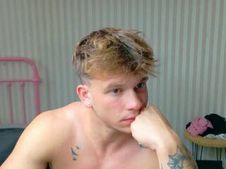 Knox Savage webcam model stream image