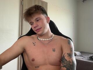 Knox Savage webcam model stream image