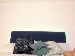 aliceholmes webcam camsoda model stream image