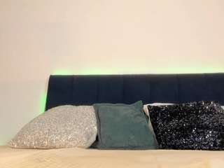 aliceholmes webcam camsoda model stream image