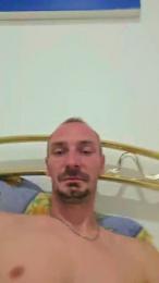rom02 webcam model stream image
