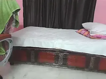 sunitha-3 webcam model stream image