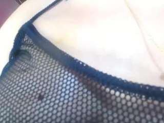 white-sexyy webcam model stream image