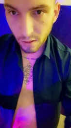 ale1717 webcam model stream image