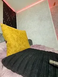 Isis_Hot__ webcam stripchat model stream image