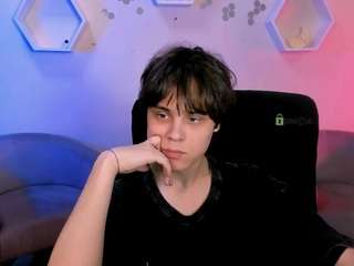 lucas-long webcam model stream image