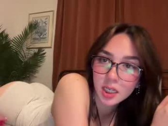 isabellelayla webcam chaturbate model stream image