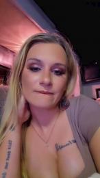 Softglammess webcam model stream image