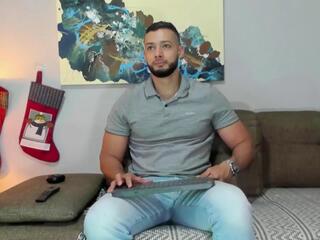 Calix Snake webcam model stream image