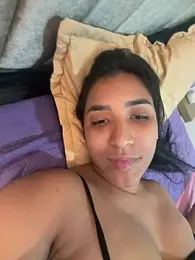 ArissDeLuna webcam stripchat model stream image