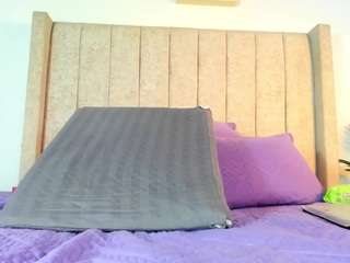 monthblack webcam model stream image