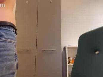 sally_vae webcam chaturbate model stream image