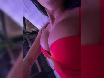 LuxeMia1 webcam model stream image