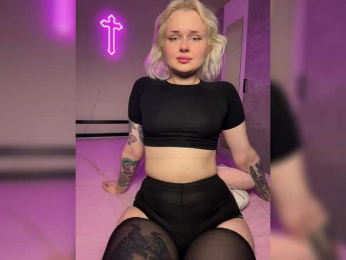 LuxBby webcam model stream image