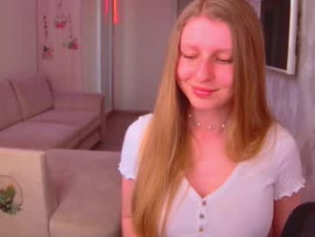 amaliaqueen999 webcam model stream image