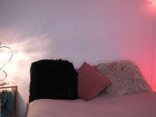 sarahbrooks webcam model stream image
