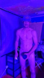 good_thrust webcam model stream image