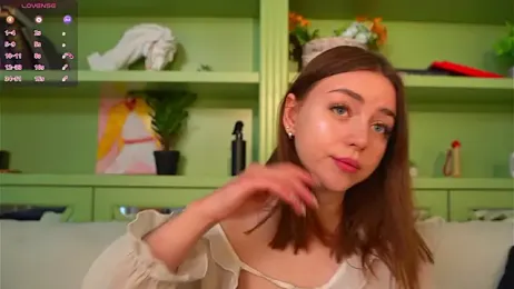 LindaFarm webcam model stream image