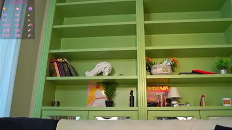 LindaFarm webcam model stream image