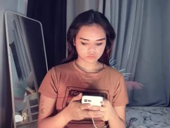 urasian_france69 webcam model stream image