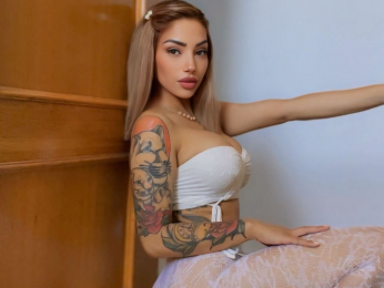 LindaDu webcam model stream image