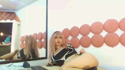 Jazmiinrosee webcam model stream image