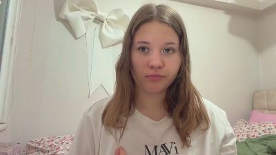 KlaraWhitfield webcam model stream image