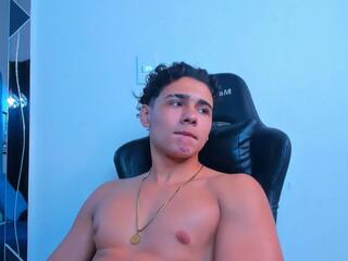 Chris De La Fonde webcam model stream image