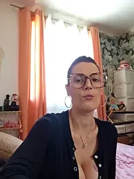 Luciphya_Domina webcam model stream image