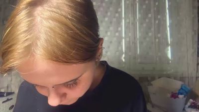 IonaMathena webcam model stream image