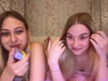 hanky_moon webcam model stream image