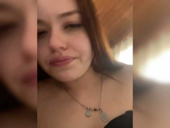 Pamela-Velvet webcam model stream image