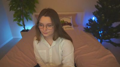 MagicPeachh webcam cam4 model stream image