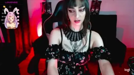 Kizzuky webcam stripchat model stream image