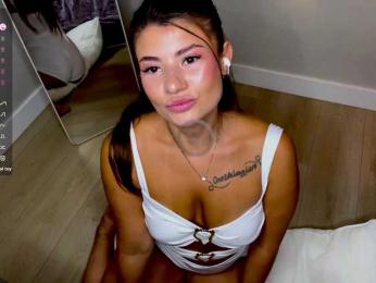 AliceElfy webcam model stream image