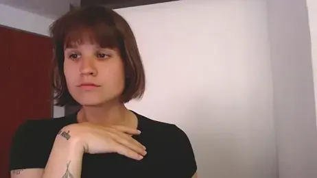 Your_Hand_In_mine webcam model stream image