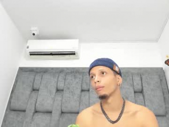 naughtyfusion_os webcam model stream image