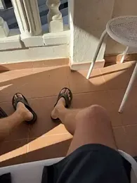 Manu97k webcam model stream image