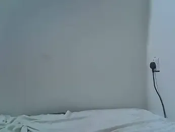 lewin_gal_ webcam stripchat model stream image