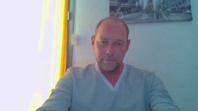 gentleman235 webcam model stream image