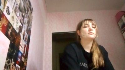 MicaEichholz webcam model stream image