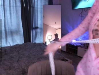 EmmieZeus webcam model stream image