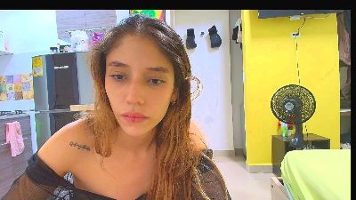 Alaiapink webcam model stream image