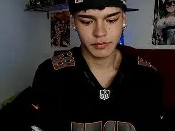 Kevinmiett webcam model stream image