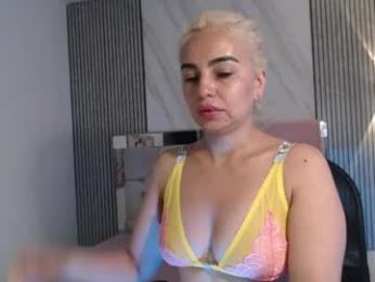 julieta__fox_ webcam model stream image