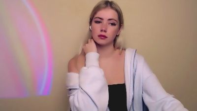 AliceMeaww_ webcam model stream image